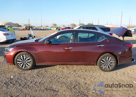 2025 Nissan Altima Sv Fwd z USA, uszkodzony, nr VIN 1N4BL4DV2SN325645